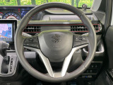 【純正革巻きステアリング】上質な革を使用することで、手にしっかり馴染みとても運転しやすいハンドルです♪