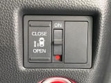 【パワースライドドア】スマートキーや運転席のスイッチでスライドドアの開閉が可能♪電動だから力を入れてドアを開ける必要が無く、小さいお子様でも、重い荷物を持っている時もラクに開け閉めできます♪