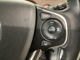 【アダプティブ・クルーズ・コントロール】予め設定した車速内でクルマが自動的に加減速。 前走車との適切な車間距離を維持しながら追従走行し、高速道路でのドライバーの疲労を軽減してくれる嬉しい機能付♪
