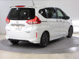 ボディクリーニング後、愛車をピカピカの状態へ保護するコーティング「ブライトパック」がおススメです!水垢がつきにくく、手入れがしやすくなりますよ!いつも愛車をきれいにしておきたい方におススメです。