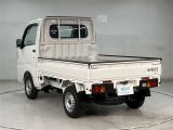 弊社の商品車両は横浜本牧にあります本部で隅々までチェックを行い、トヨタの厳しい商品基準をクリアした車両を展示しています。ご安心してお選びいただけます。