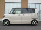 納車前には外装・内装のクリーニングを実施しております。クリーニングはご協力をいただいている業者様と共同でより良い品質を追求しております。※車両状態によっては店頭展示前に実施