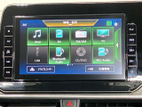 MJ320D-L9インチ純正SDナビ・フラットで一体感のある9インチ大型モニターです。CD・DVD・TV・Bluetoothオーディオなど充実した装備