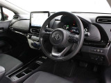 運転席廻りです。