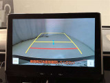 いまや必須装備「ナビゲーション」搭載!知らない場所にスイスイッとドライブ。もう、これなしではハンドルを握れませんね!でも運転中の操作は危険ですのでご注意ですね☆