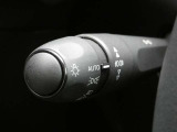 プジョー/シトロエンの正規ディーラーですので納車前の整備、点検はもちろんの事、保証も充実しております。