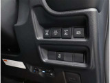 電動のスライドドアで楽々スムース!運転席からも開閉の操作もできます♪キーのスイッチひとつで自動開閉できる便利な機能もついてます♪