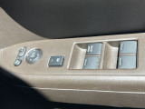 運転席窓操作部スイッチの画像です。