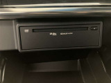 オプションのDVD・CDプレイヤーも装備です。