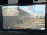 ドライブレコーダーの映像。ナビのモニターに前後の映像を映し出せます