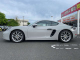 任意保険を取り扱っております。お客様に合ったプランで納車時から加入できますので、お帰りの際に万一事故やトラブルが起きても安心です!お見積もりだけでも大歓迎です。スタッフまでお問い合わせください。