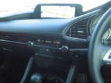 マツダコネクト、ナビゲーションシステム付きです。またAndroidオートやApple CarPlayにも対応しております。