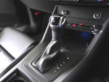 そのモデルの特性に合わせたトランスミッションを採用することにより、駆動力への伝達効率が高く、燃費性能にも大きく寄与しています。詳しくは0078-6002-900146中古車スタッフまで