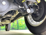 お車を安心してお乗りいただく為には、足回りの定期点検が欠かせません。サービスサポート(有償保証)では無料点検もご提供しており、安心のカーライフをお過ごしいただけるサポート体制が整っています。