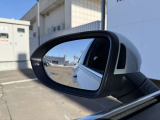 後方も確認しやすく、サイドアシスト機能も付いています。