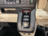 エレクトリックギアセレクターを採用することで、洗練されたセンターコンソールになりました。