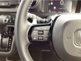 【ステリモ】ステアリングリモコンスイッチにてオーディオ操作可能となっております。運転にも集中できます。