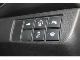 Honda SENSING!8つの先進機能で、走行時も停車時も安心・快適に。●衝突軽減ブレーキ〈CMBS〉●誤発進抑制機能であんしんドライブできます。
