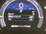視認性の高いスピードメーターになっております。