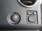 【スマートキー】を車の中に持ち込んでブレーキを踏みボタンを押すだけでエンジンスタート!キーを取り出し刺したり・回したりが無くとても便利です☆
