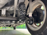 お車を安心してお乗りいただく為には、足回りの定期点検が欠かせません。サービスサポート(有償保証)では無料点検もご提供しており、安心のカーライフをお過ごしいただけるサポート体制が整っています。