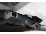 スバル先進の運転支援システム・アイサイトVer.3搭載!追従クルーズ!レーンキープ!カラーを判別し精度が向上しております!自動車の未来を感じるシステムです。