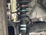 お車を安心してお乗りいただく為には、足回りの定期点検が欠かせません。サービスサポート(有償保証)では無料点検もご提供しており、安心のカーライフをお過ごしいただけるサポート体制が整っています。