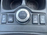 4輪駆動の切り替えスイッチ!悪路などで切り替え安定の運転をサポートしてくれます