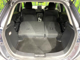 普段のお買い物や通勤、送迎等に十分な荷室スペースを確保しております。セカンドシートを倒すと、大きな荷物の積載も可能です♪