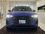 Q8スポーツバック e-tron 55 クワトロ Sライン 4WD 