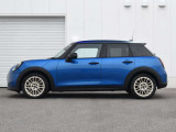 お車の詳細等はお気軽にMINI正規ディーラー アルコン までお問い合わせくださいませ。スタッフ一同、お待ちしております!