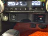 【シートベンチレーション】夏場は涼しい風でお尻や背中の熱やムレを防ぎ、冬はエアコンよりも早く温まってポカポカに!季節を問わず快適に過ごせます。