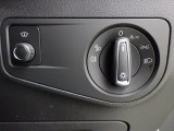 LEDマトリックスヘッドライト&rdquo;IQ.LIGHT。LEDを精密に制御して照射します。
