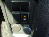 運転席にお座りの方のためにシートヒーターを装備!
