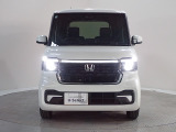 HIDより明るいLEDヘッドライト が装備されています。より明るく!省電力!で、夜間走行時や雨の日に明るく安全に前方を照らすことが出来ます。