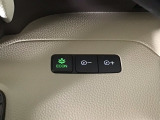 ★ECONスイッチ★ エコドライブを加速しよう!スイッチをONにすると、運転の仕方によるロスを抑え込み燃費をよくするようクルマが頑張ります(*^ー^*)燃費向上にチャレンジ♪