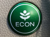 ★ECONスイッチ★ エコドライブを加速しよう!スイッチをONにすると、運転の仕方によるロスを抑え込み燃費をよくするようクルマが頑張ります(*^ー^*)燃費向上にチャレンジ♪