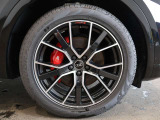 アルミホイール 5Vスポーク スターデザイン アンスラサイトブラック ポリッシュト 8Jx20 255/45R20 (Audi sport) /アダプティブSスポーツエアサスペンション
