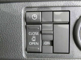 片側電動スライドドアのスイッチ付です。車内からもスイッチひとつで楽にドアの開閉が可能です。電動なので開閉時に力を使う必要がなく、半ドアになることもありません!