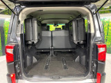 【パワーバックドア】スマートキーや運転席のボタンを押すだけでリアゲートが自動で開閉します!荷物を持っている時や、高い位置にあるバックドアを閉める際に便利な機能です♪