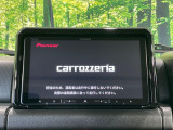 【9インチナビ】人気の大型9インチナビを装備。存在感のある大画面はインパクト大!ナビ利用時のマップ表示は見やすく、テレビやDVDは臨場感がアップ!いつものドライブがグッと楽しくなります♪