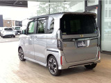 【検査】第三者機関にて車両検査を行っておりますので、安心してお車をお選びいただくことができます。
