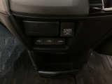 12V電源ソケットを設置しております。周辺機器の充電にご利用頂けます。