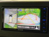【マルチアラウンドモニター】専用のカメラにより、上から見下ろしたような視点で360度クルマの周囲を確認することができます☆死角部分も確認しやすく、狭い場所での切り返しや駐車もスムーズに行えます。