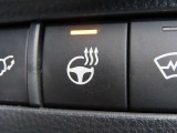 「ステアリングヒーター」装備車です!寒い季節でも快適に運転ができます!