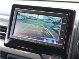 【バックカメラ】駐車が苦手な方でも安心してお乗りいただけます。リバース連動で画面が切り替わるのでとっても便利です。