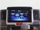 スマホと連携も可能なディスプレイオーディオ☆  AV機能:AM/FMラジオ・Bluetooth・USB