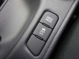 弊社保証では納車日から走行距離無制限で、消耗品を除く全ての部品を1年間保証します。(福祉車両に関して架装装置は保証対象外となります)(外国産車は距離5,000kmまで半年間)