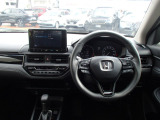 Honda車が初めての方にも扱いやすく分かりやすいインパネ周りと各種スイッチ類です