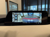 360ビューモニターを搭載しており、駐車時、発進時も安心です。